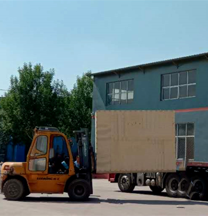 玻璃鋼水箱在運輸過程中應(yīng)該注意哪些事項？