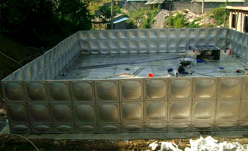 拼裝不銹鋼水箱的四個(gè)優(yōu)點(diǎn)，看完才知道