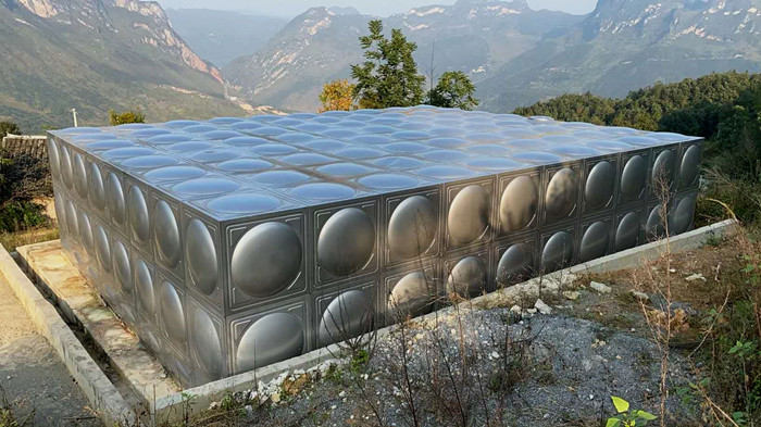 不銹鋼水箱是如何維護(hù)的，需要注意哪些事項(xiàng)？