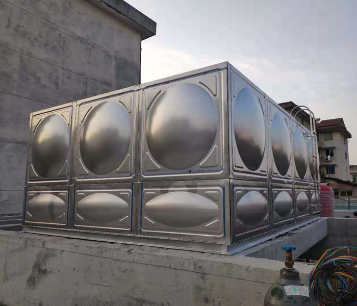 焊接結(jié)構(gòu)的不銹鋼水箱具備哪些優(yōu)勢？