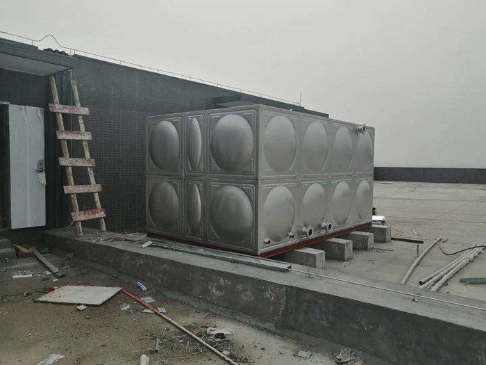 不銹鋼水箱可以埋地下嗎？