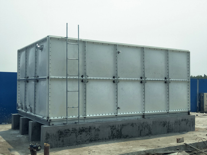 玻璃鋼消防水箱的拼裝進(jìn)程中有哪些技巧？