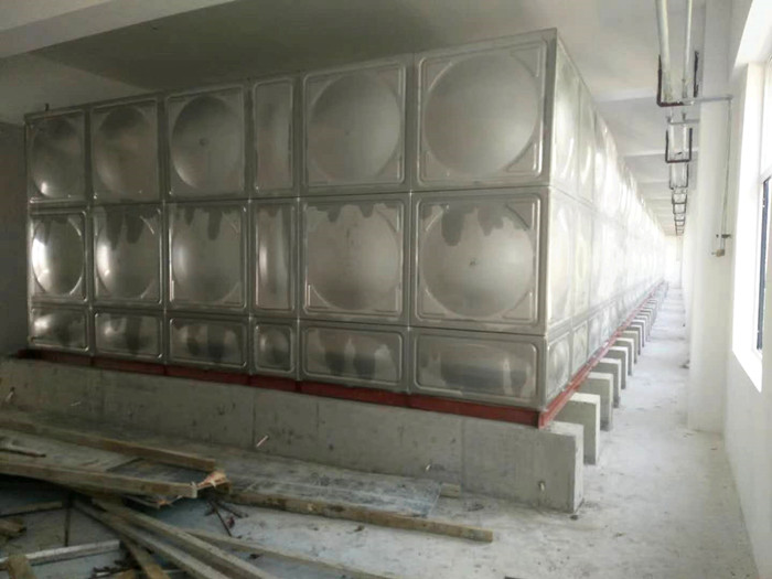 材質(zhì)決定不銹鋼水箱的壽命