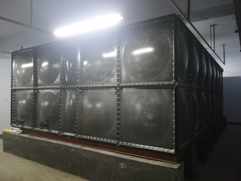 搪瓷內膽重量、厚度指數(shù)決定搪瓷鋼板水箱承壓能力