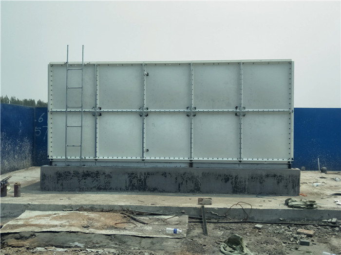 玻璃鋼水箱的可塑性表現(xiàn)在哪些地方？