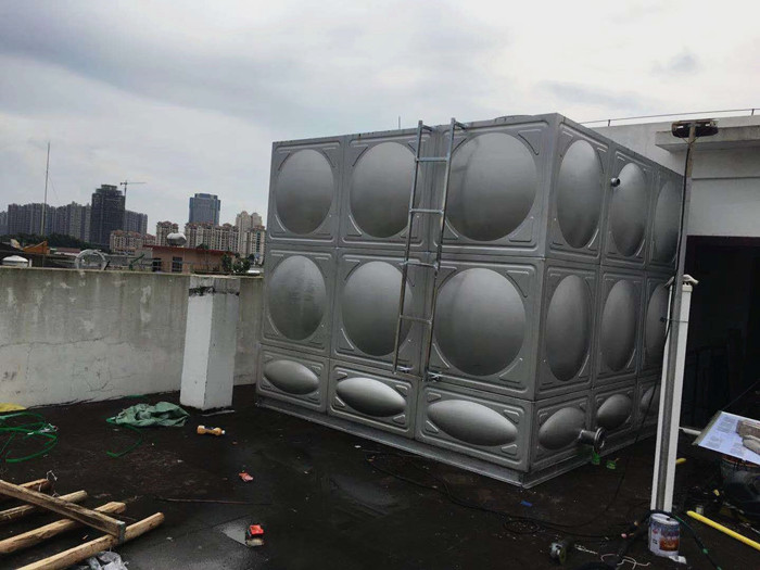 不銹鋼水箱的清理我們需要注意哪些問題？