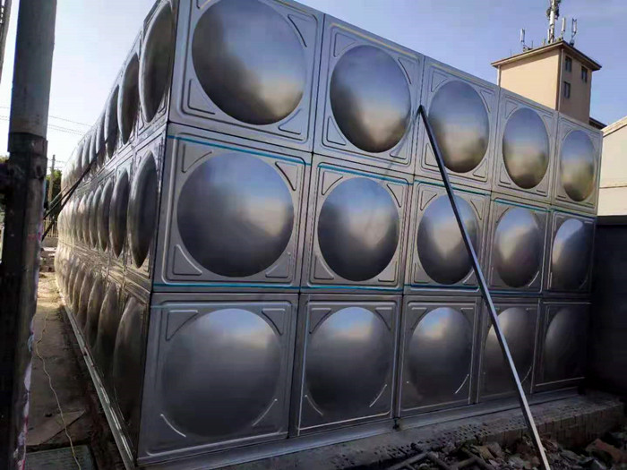 為什么不銹鋼水箱的價格高？