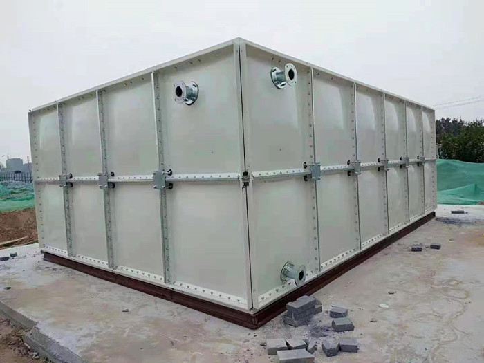 玻璃鋼水箱廠家介紹冬天玻璃鋼水箱是防凍的？