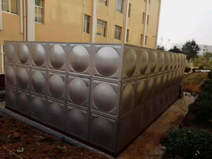 方形不銹鋼水箱的安裝調(diào)試需要注意什么？