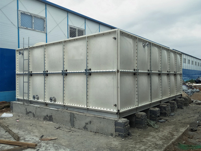 SMC玻璃鋼水箱的多種優(yōu)勢(shì)!