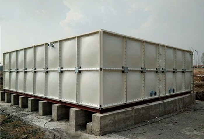 運(yùn)輸玻璃鋼水箱要注意哪些呢？