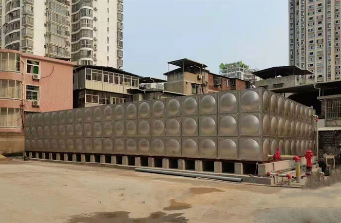  不銹鋼水箱廠家，哪家安裝質(zhì)量好？