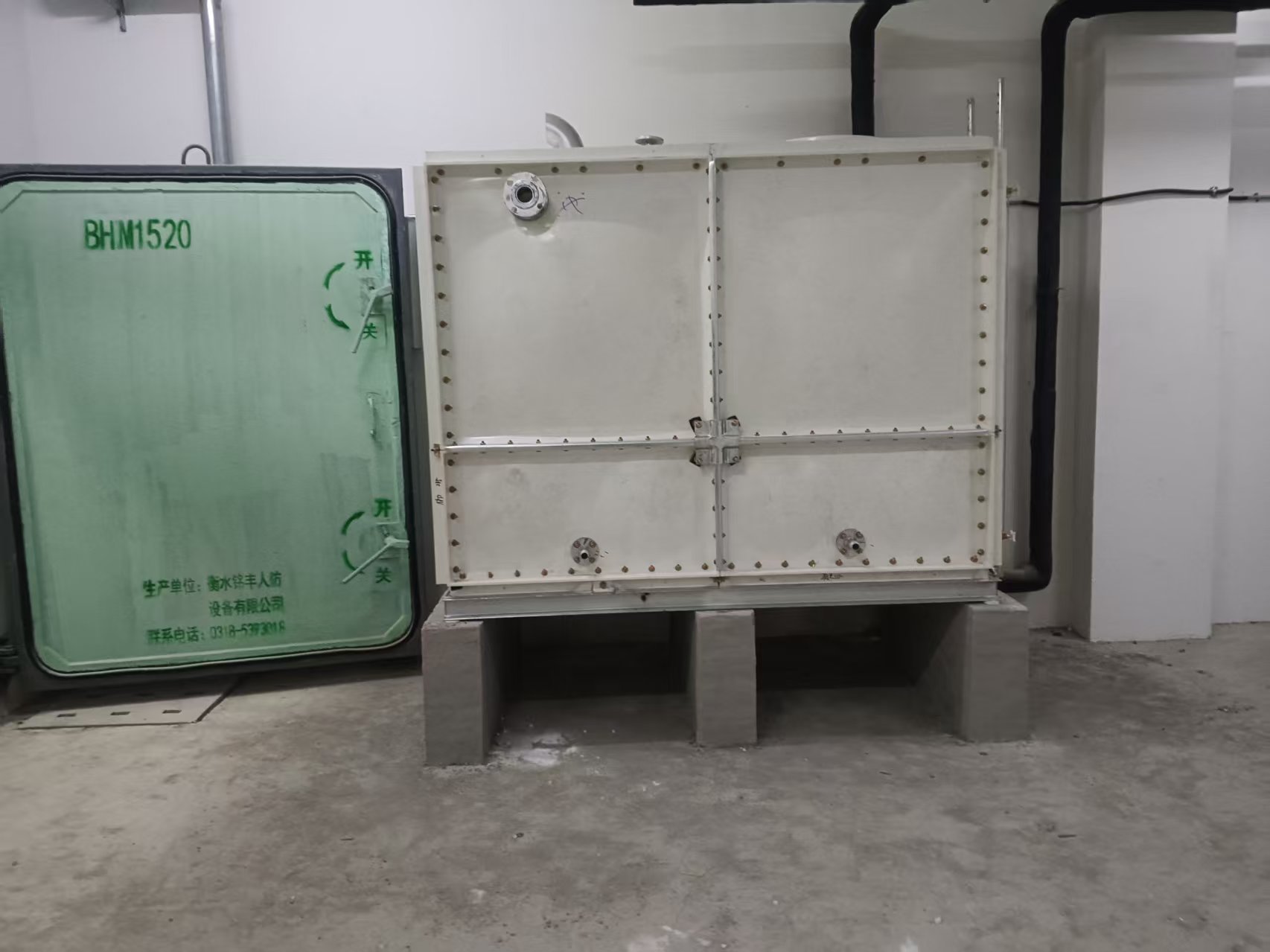 定州天府院不銹鋼水箱、玻璃鋼水箱安裝完畢